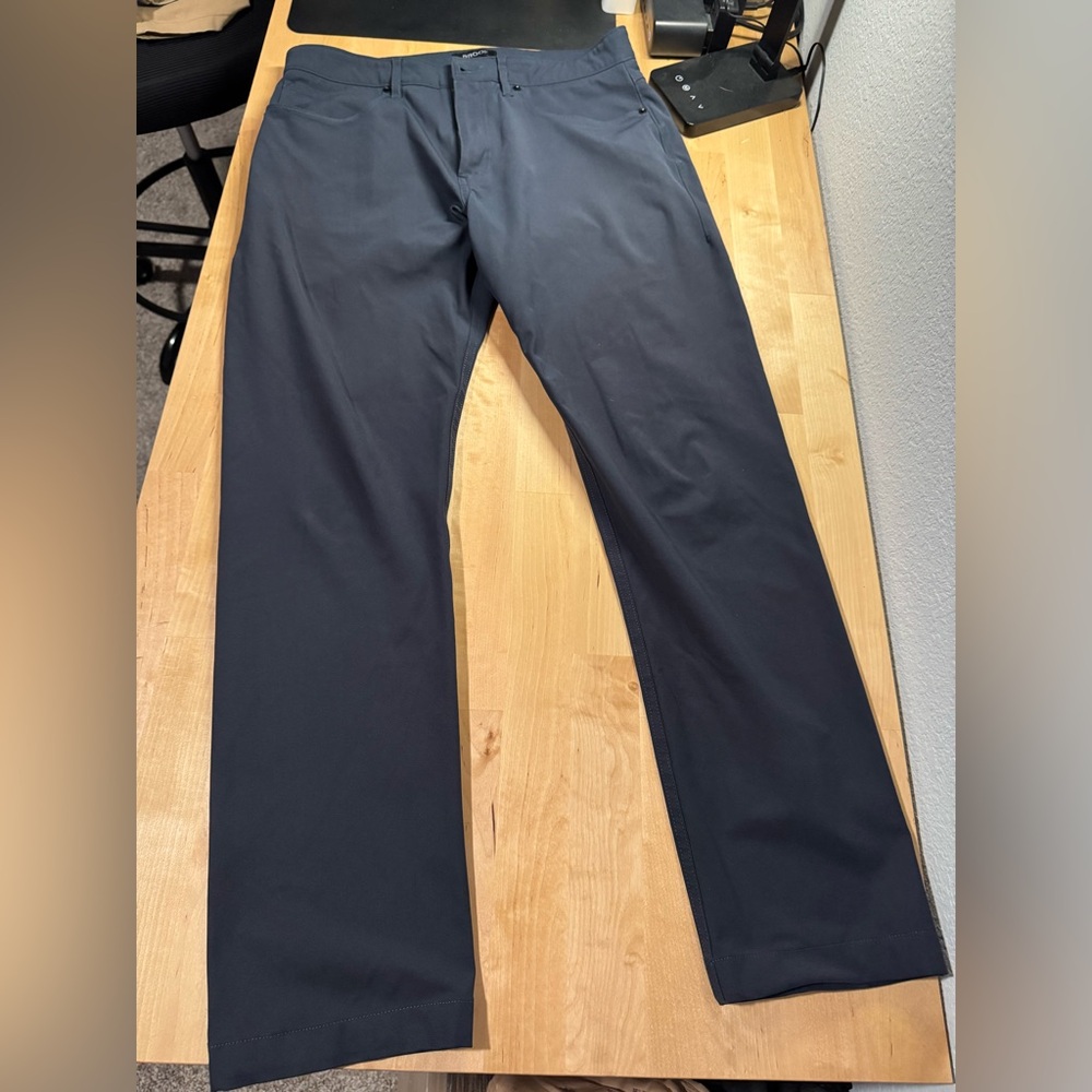 Huckberry Proof Men's Navy Travel Pants - 32/30